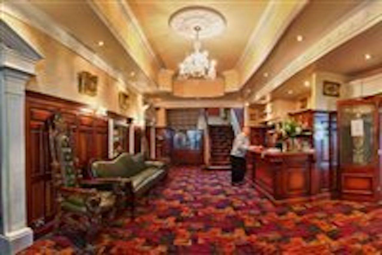 Grand Hotel Трамор Экстерьер фото